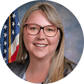 April Moore_circle